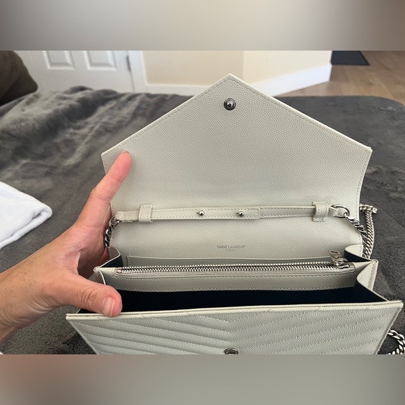 SOLD - AUTHENTIC YSL CLASSIC CASSANDRE CHAIN WALLET IN GRAIN DE POUDRE LEATHER - Picture 8 of 13